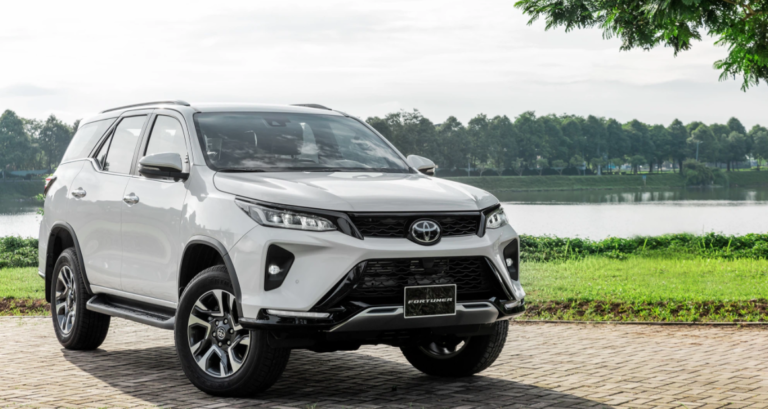 Toyota-Fortuner-2022-Exterior